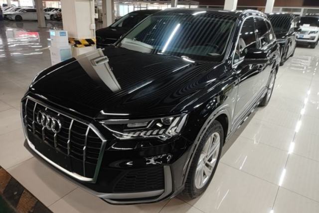 Used Audi Q7 2021 45 TFSI quattro S line Sport model