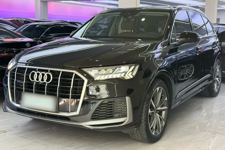 Used Audi Q7 2021 55 TFSI quattro S line Sport model Guazi used car, China used car export, Used car for sale, Used cars, Cheapest cars for sale