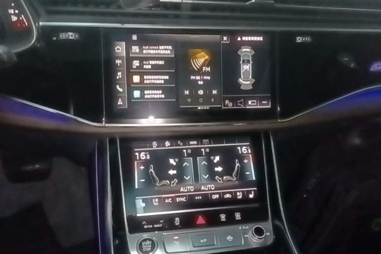 Used Audi Q7 2021 55 TFSI quattro S line Sport model Audio And AC Panel