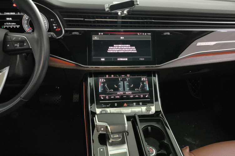 Used Audi Q7 2021 55 TFSI quattro S line Sport model Audio And AC Panel