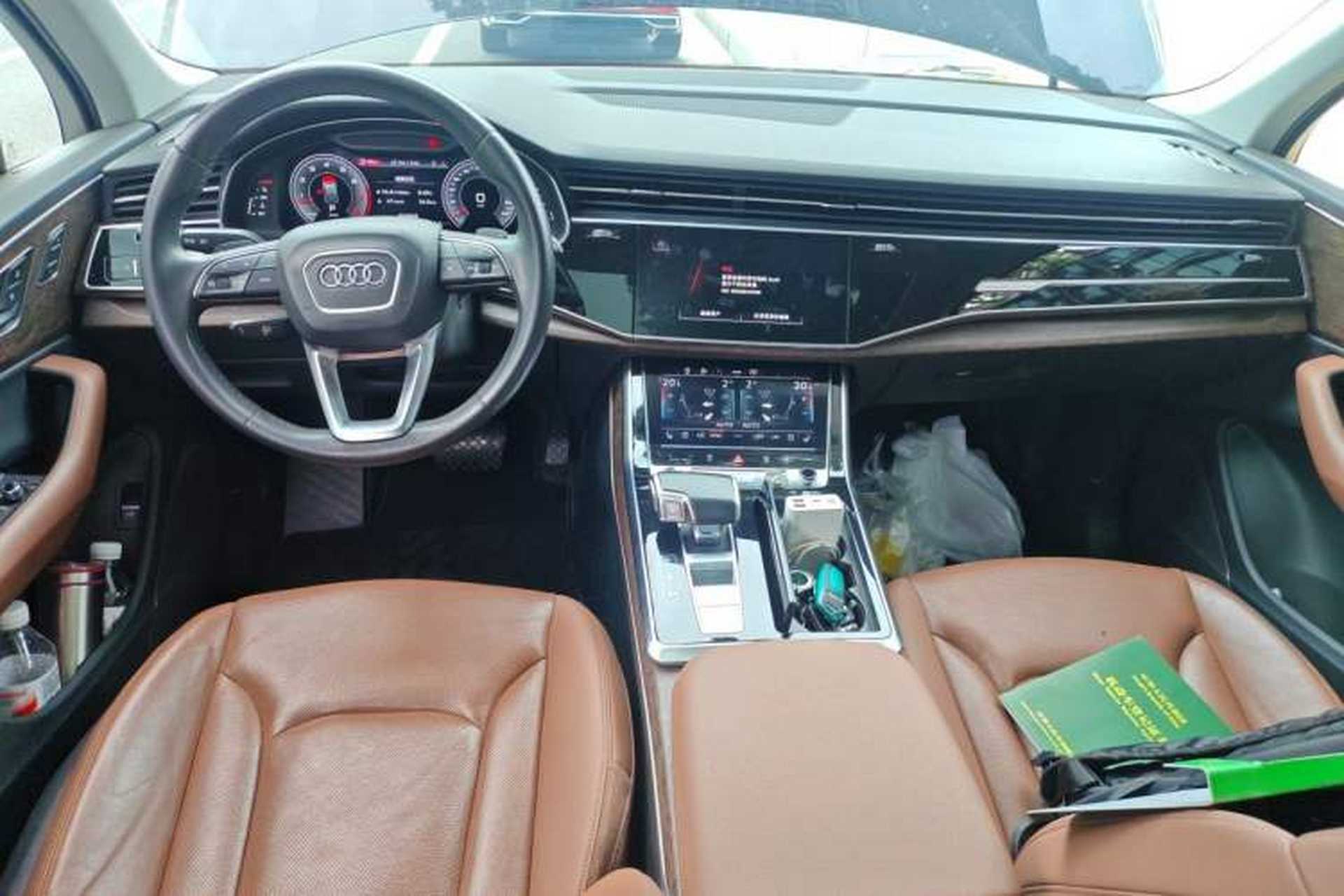 Used Audi Q7 2021 55 TFSI quattro S line Sport model Center Console