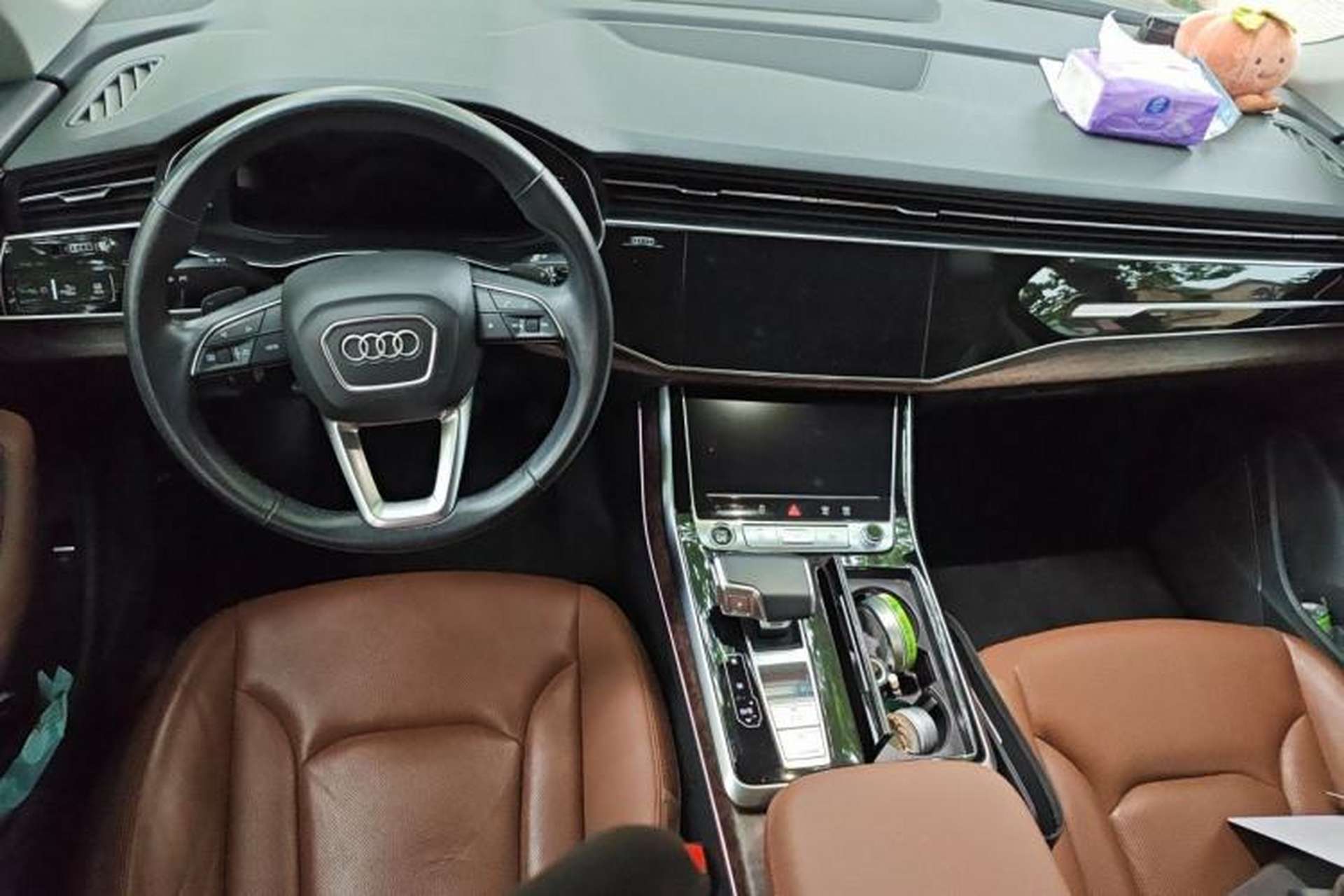Used Audi Q7 2021 55 TFSI quattro S line Sport model Center Console