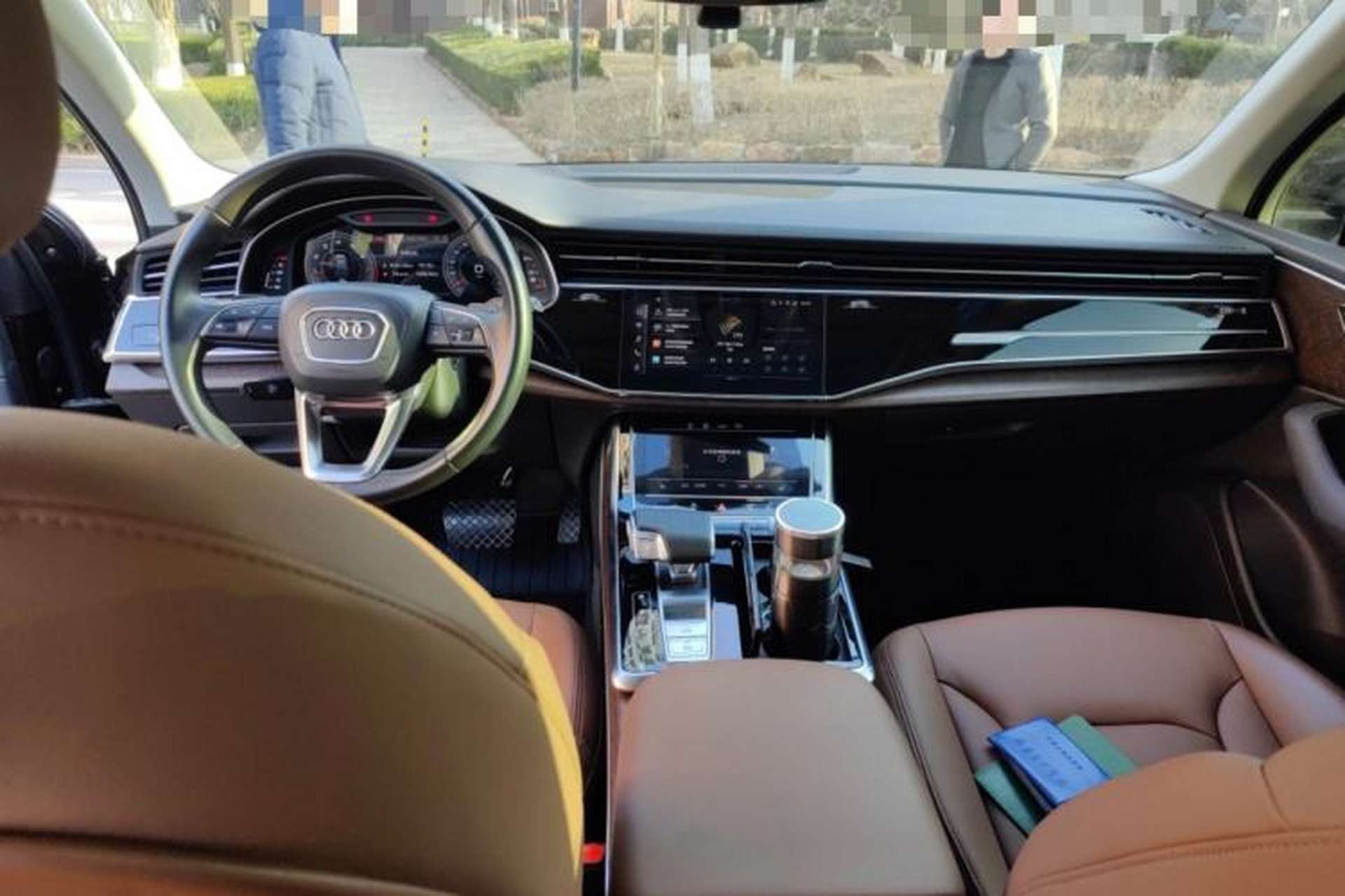 Used Audi Q7 2021 45 TFSI quattro S line Sport model Center Console