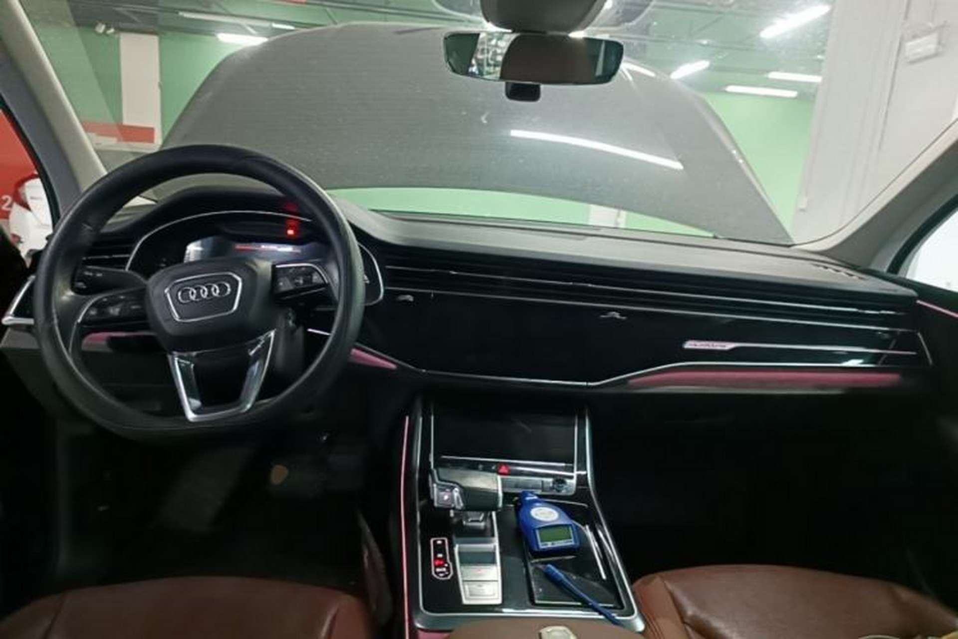 Used Audi Q7 2021 55 TFSI quattro S line Sport model Center Console