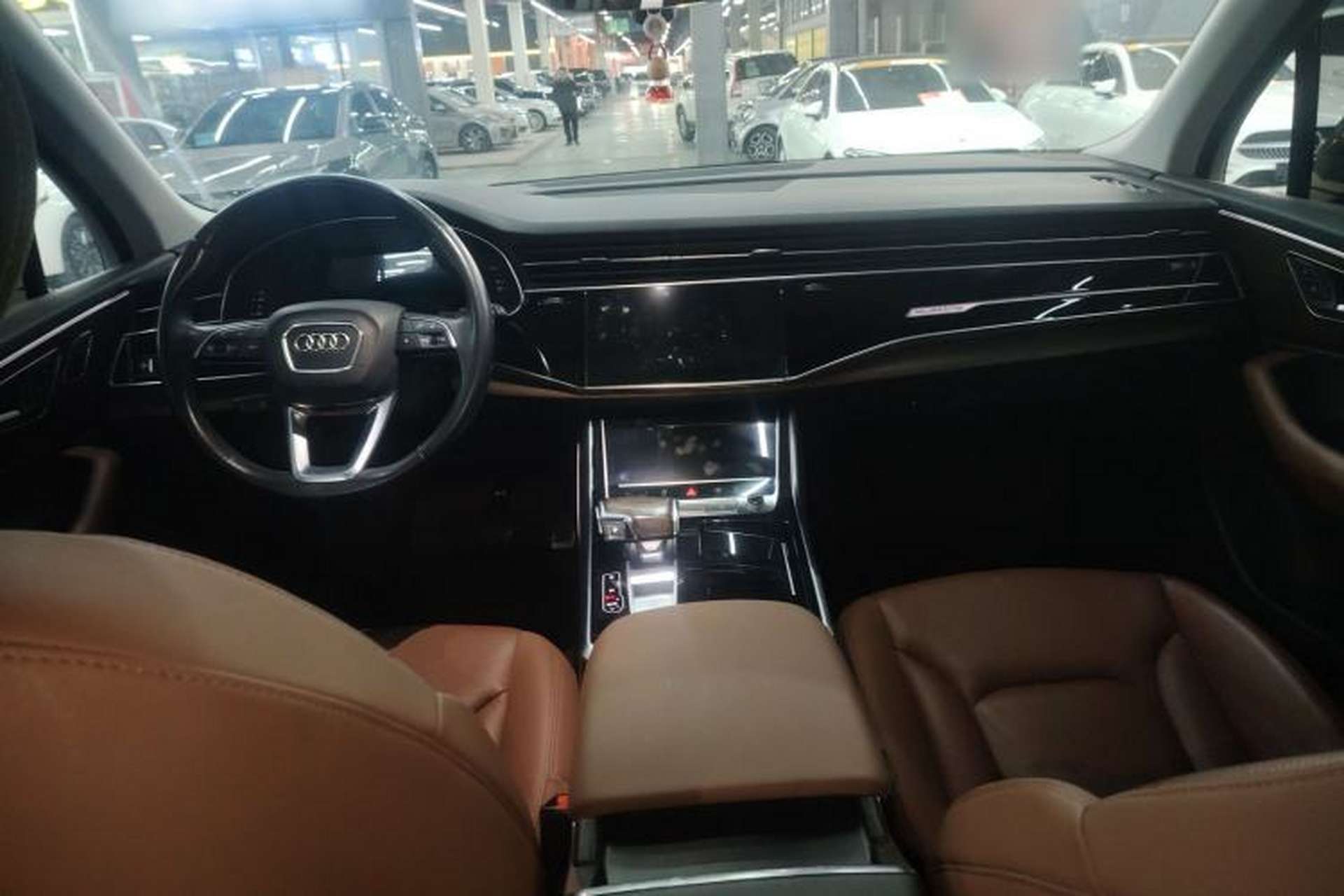 Used Audi Q7 2021 55 TFSI quattro S line Sport model Center Console