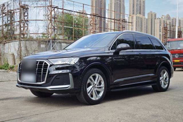 Used Audi Q7 2021 45 TFSI quattro S line Sport model