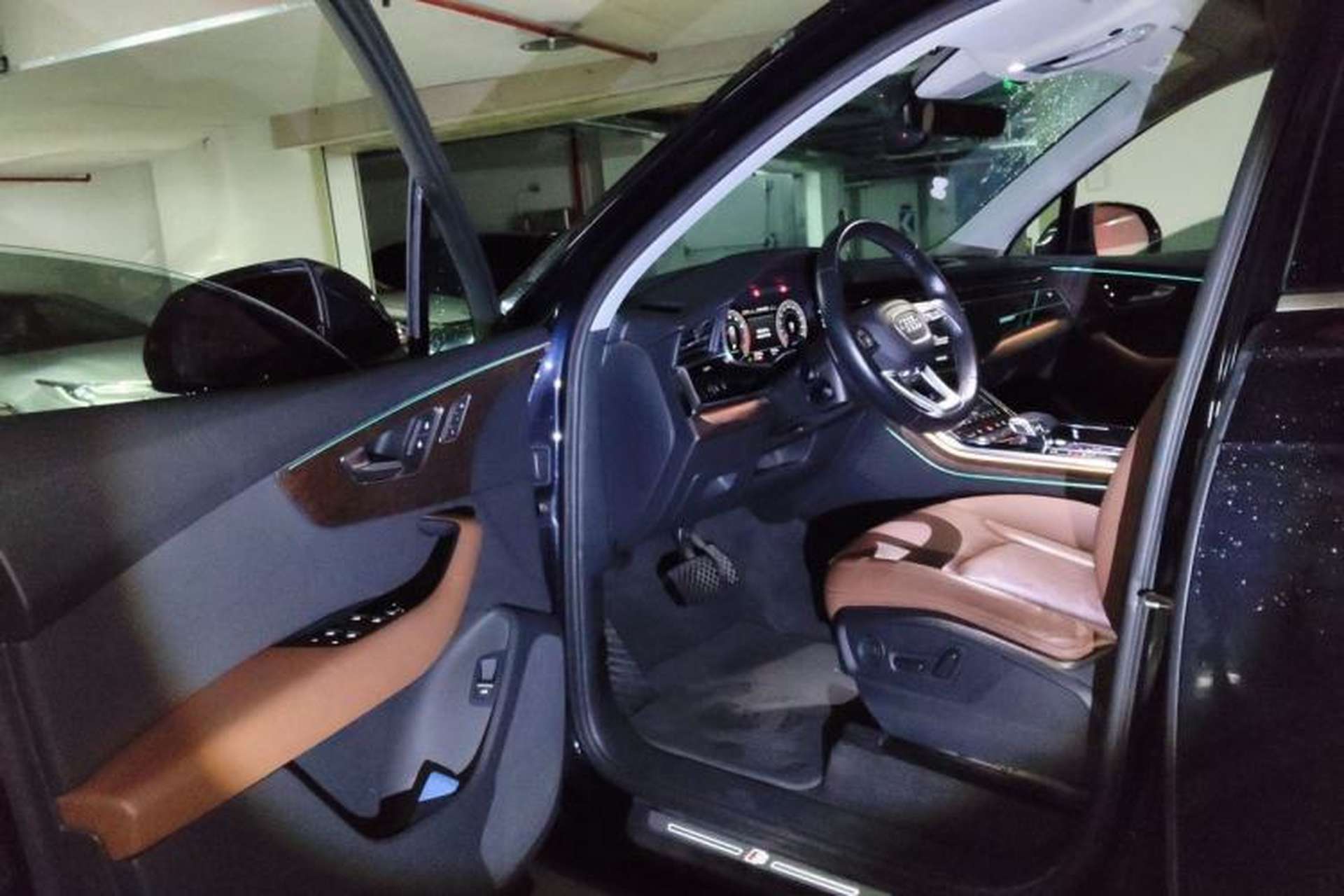 Used Audi Q7 2021 55 TFSI quattro S line Sport model Driver Seat