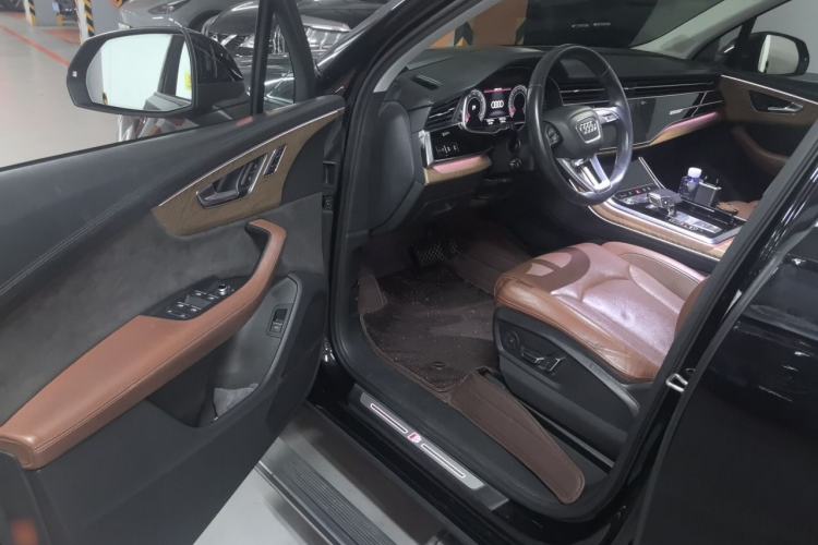 Used Audi Q7 2021 55 TFSI quattro S line Prestige Edition Driver Seat