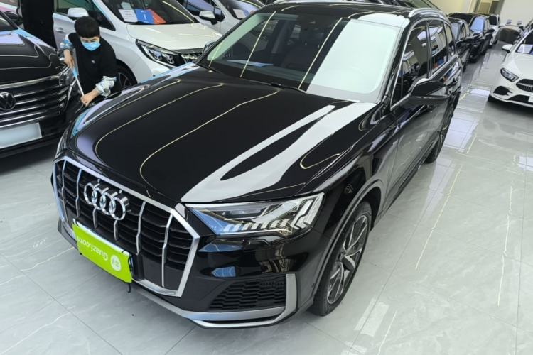 Used Audi Q7 2021 55 TFSI quattro S line Sport model Guazi used car, China used car export, Used car for sale, Used cars, Cheapest cars for sale