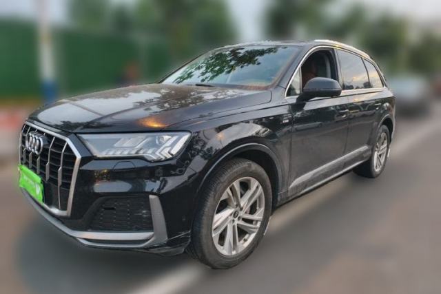 Used Audi Q7 2021 45 TFSI quattro S line Sport model