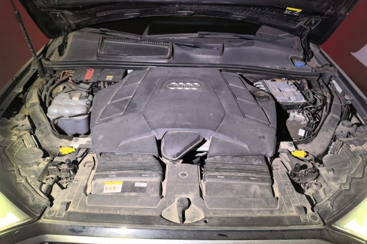 Used Audi Q7 2021 55 TFSI quattro S line Sport model Engine Bay