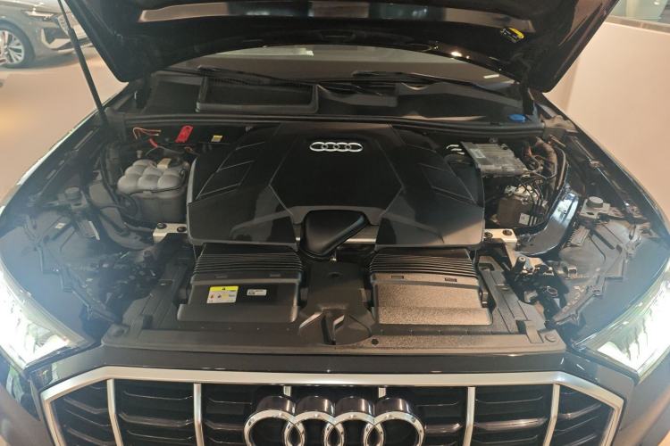 Used Audi Q7 2021 55 TFSI quattro S line Sport model Engine Bay