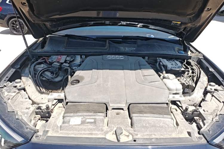 Used Audi Q7 2021 45 TFSI quattro S line Sport model Engine Bay
