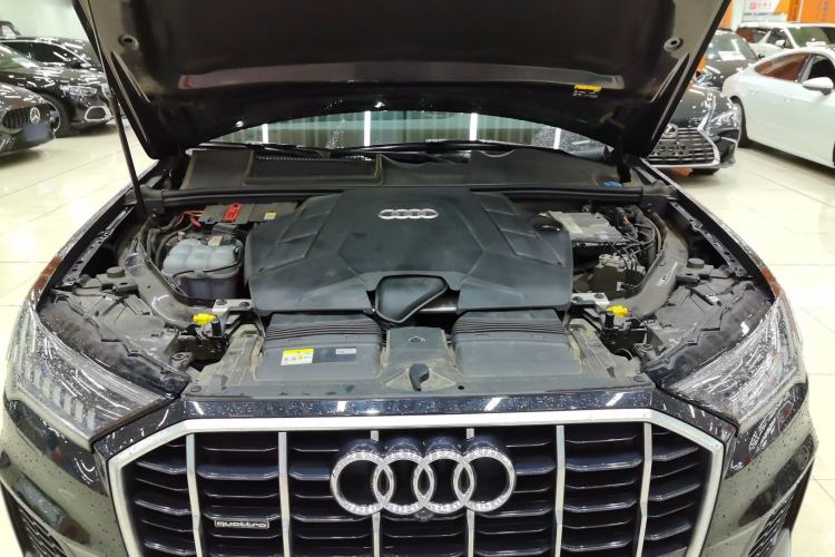 Used Audi Q7 2021 55 TFSI quattro S line Sport model Engine Bay