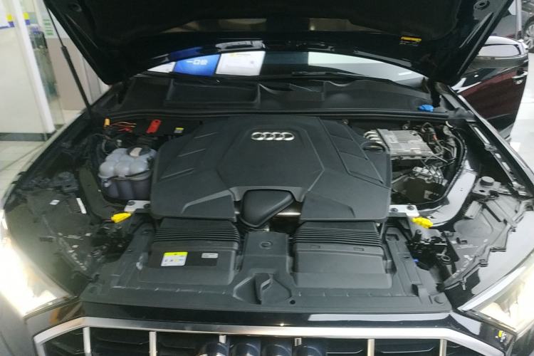 Used Audi Q7 2021 55 TFSI quattro S line Sport model Engine Bay