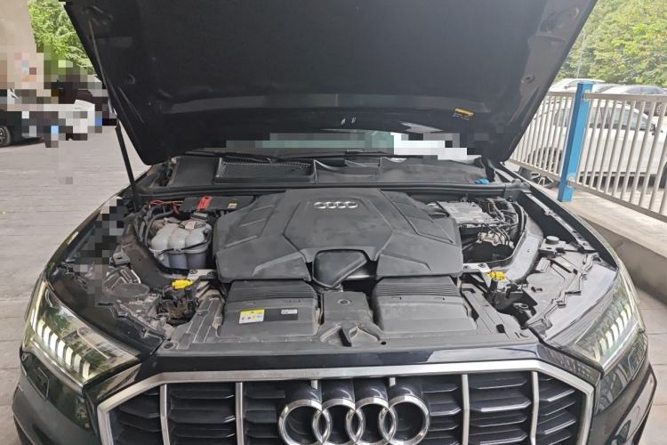 Used Audi Q7 2021 55 TFSI quattro S line Sport model Engine Bay