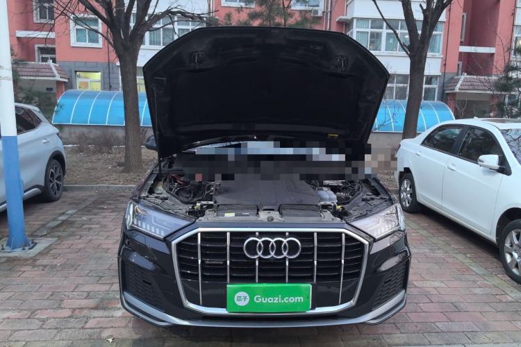 Used Audi Q7 2021 45 TFSI quattro S line Sport model Engine Bay
