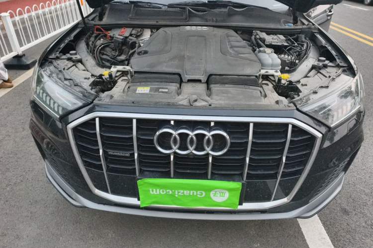 Used Audi Q7 2021 45 TFSI quattro S line Sport model Engine Bay