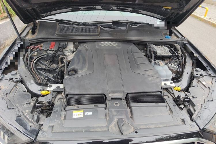 Used Audi Q7 2021 45 TFSI quattro S line Sport model Engine Bay