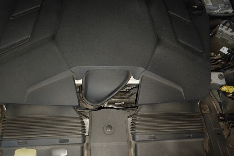 Used Audi Q7 2021 55 TFSI quattro S line Sport model Engine Bay