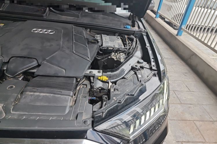 Used Audi Q7 2021 55 TFSI quattro S line Sport model Engine Bay Left