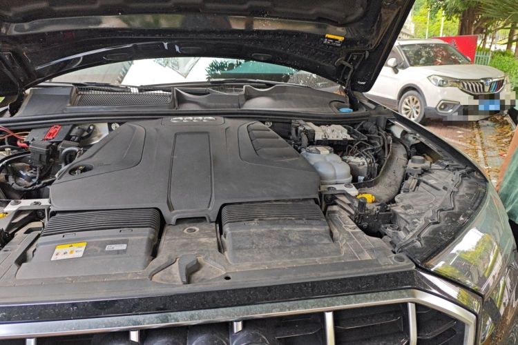 Used Audi Q7 2021 45 TFSI quattro S line Sport model Engine Bay Left