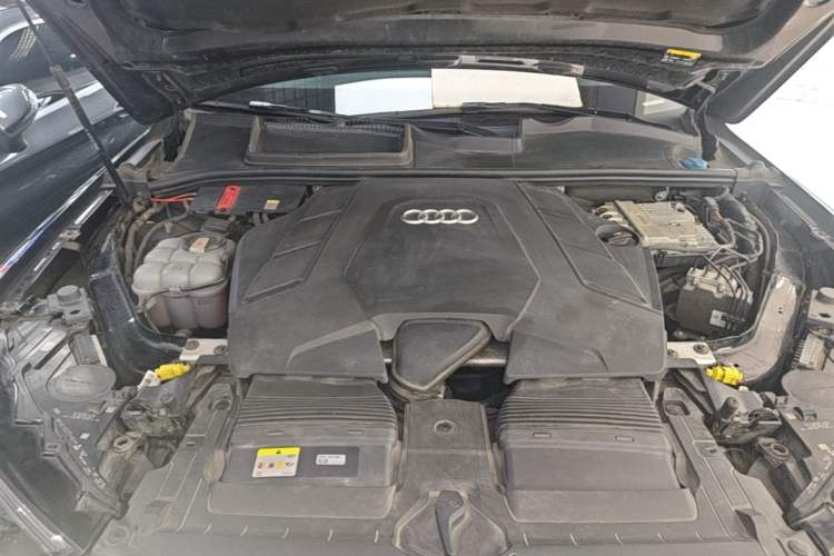 Used Audi Q7 2021 55 TFSI quattro S line Sport model Engine Bay