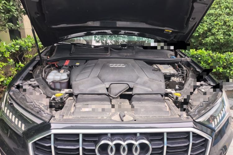 Used Audi Q7 2021 55 TFSI quattro S line Sport model Engine Bay