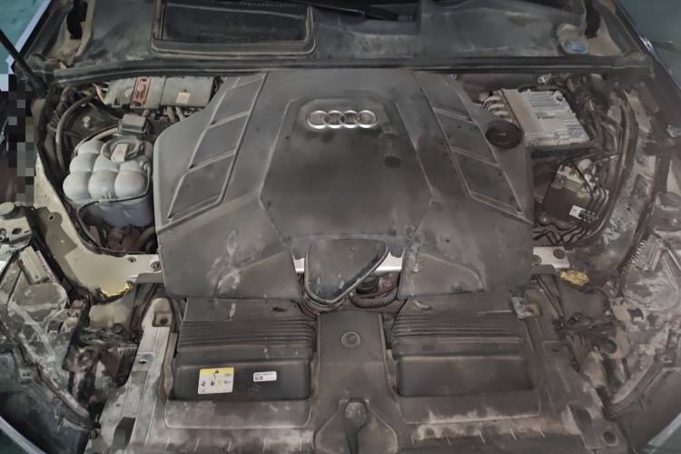 Used Audi Q7 2021 55 TFSI quattro S line Sport model Engine Bay