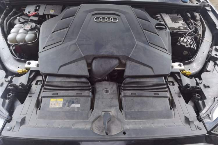 Used Audi Q7 2021 55 TFSI quattro S line Sport model Engine Bay