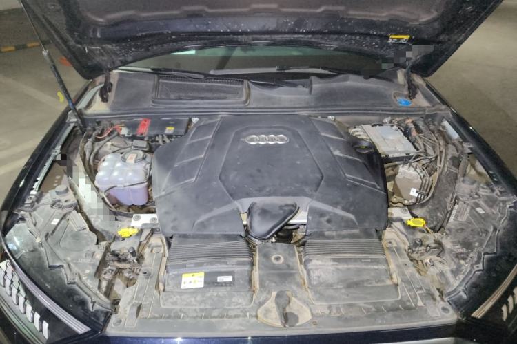 Used Audi Q7 2021 55 TFSI quattro S line Sport model Engine Bay