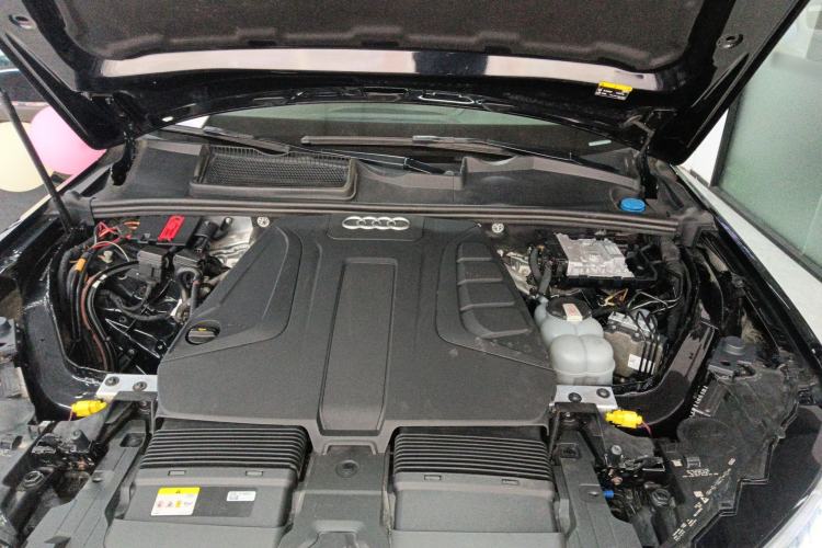 Used Audi Q7 2021 45 TFSI quattro S line Sport model Engine Bay