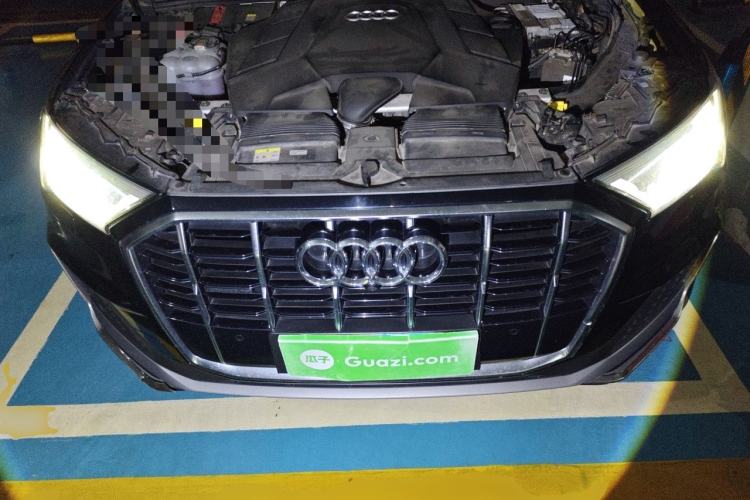 Used Audi Q7 2021 55 TFSI quattro S line Sport model Engine Bay