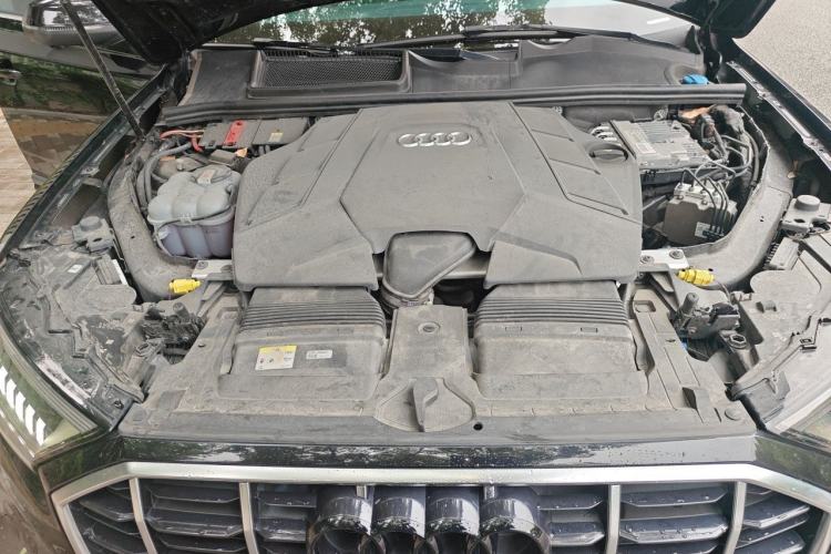 Used Audi Q7 2021 55 TFSI quattro S line Sport model Engine Bay