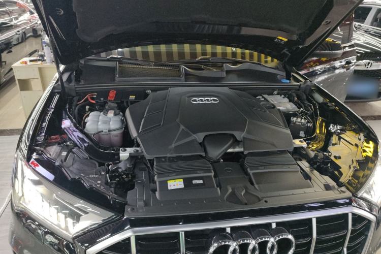Used Audi Q7 2021 55 TFSI quattro S line Sport model Engine Bay