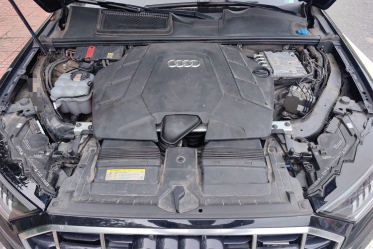 Used Audi Q7 2021 55 TFSI quattro S line Sport model Engine Bay