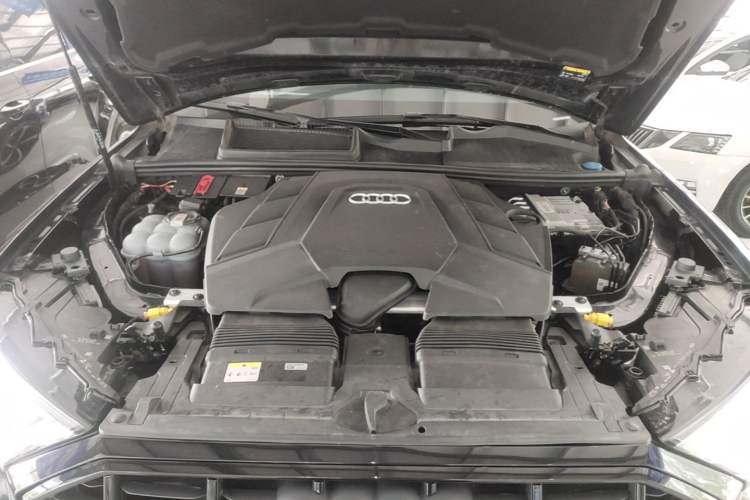 Used Audi Q7 2021 55 TFSI quattro S line Sport model Engine Bay