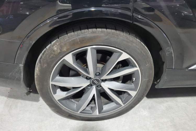 Used Audi Q7 2021 55 TFSI quattro S line Sport model Exterior 1