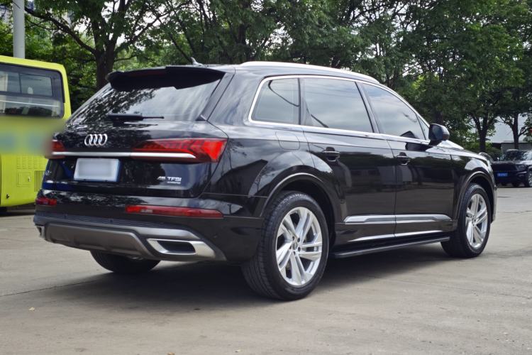Used Audi Q7 2021 45 TFSI quattro S line Sport model Exterior 1