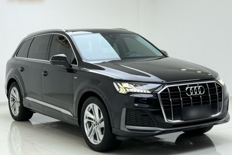Used Audi Q7 2021 45 TFSI quattro S line Sport model Exterior 2