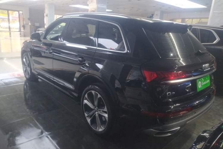 Used Audi Q7 2021 55 TFSI quattro S line Prestige Edition Exterior 2