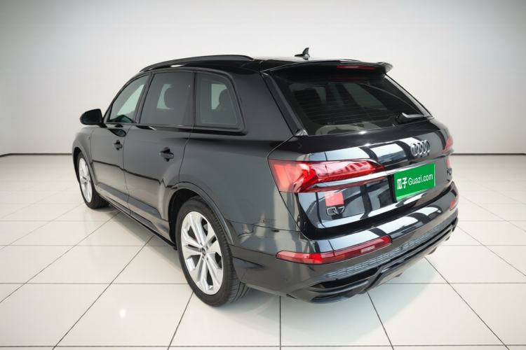 Used Audi Q7 2021 55 TFSI quattro S line Sport model Exterior 2