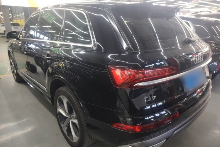 Used Audi Q7 2021 55 TFSI quattro S line Sport model Exterior 2