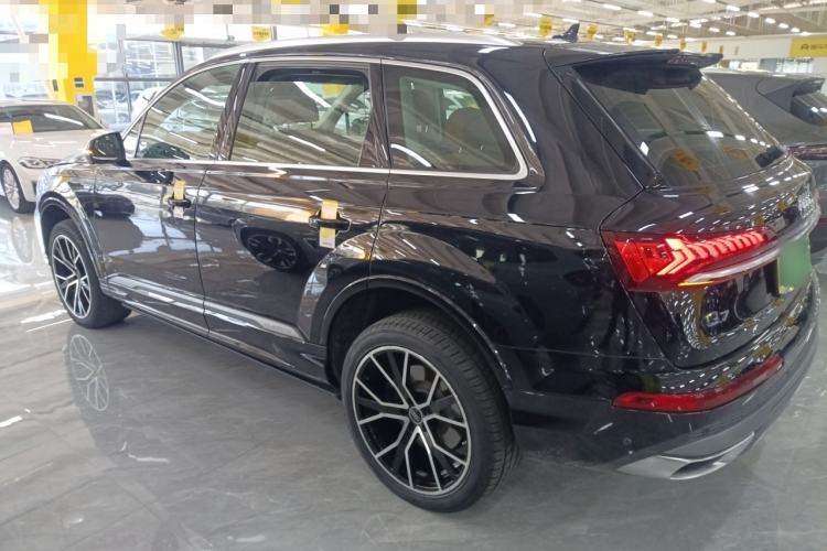 Used Audi Q7 2021 55 TFSI quattro S line Sport model Exterior 3