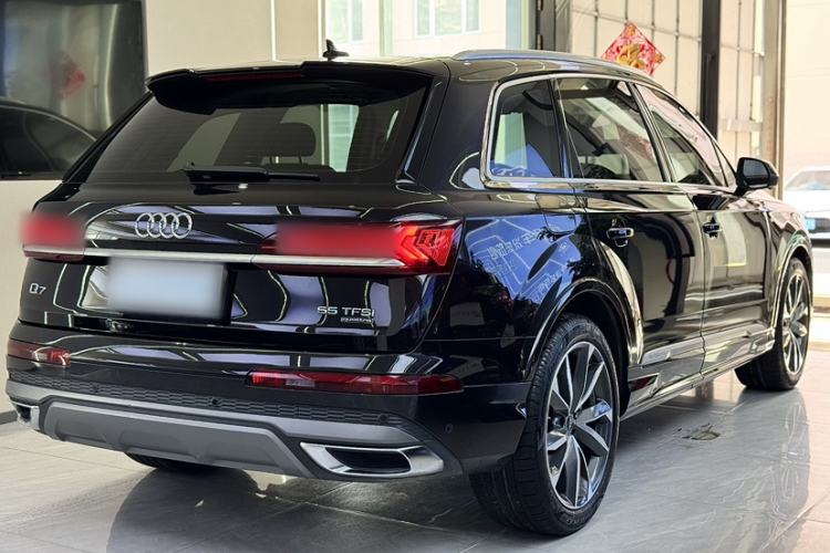 Used Audi Q7 2021 55 TFSI quattro S line Sport model Exterior 3