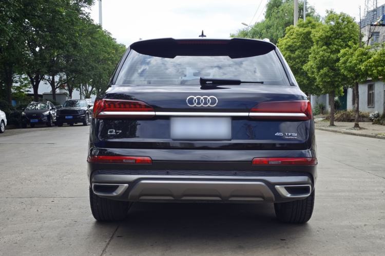 Used Audi Q7 2021 45 TFSI quattro S line Sport model Exterior 3