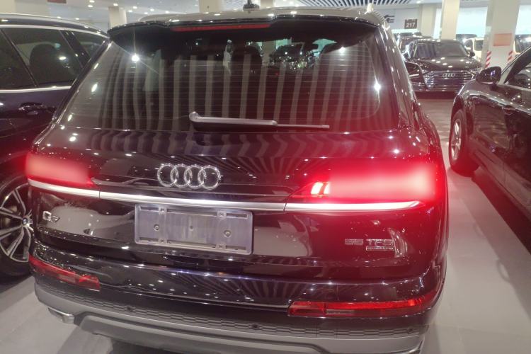 Used Audi Q7 2021 55 TFSI quattro S line Sport model Exterior 4