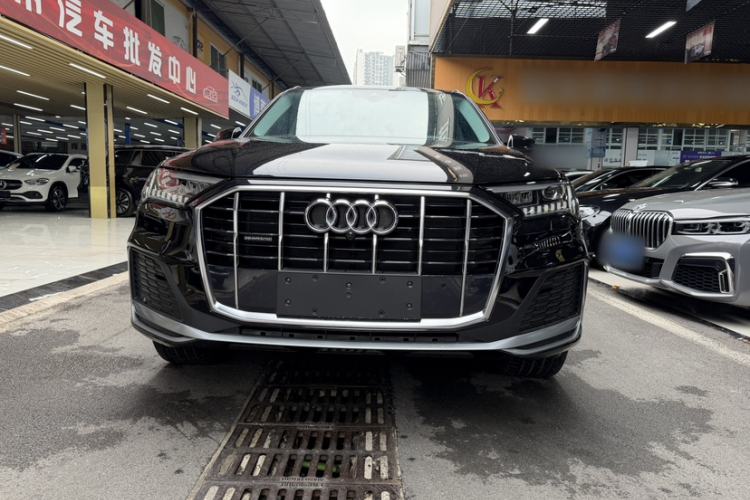 Used Audi Q7 2021 45 TFSI quattro S line Sport model Exterior 4