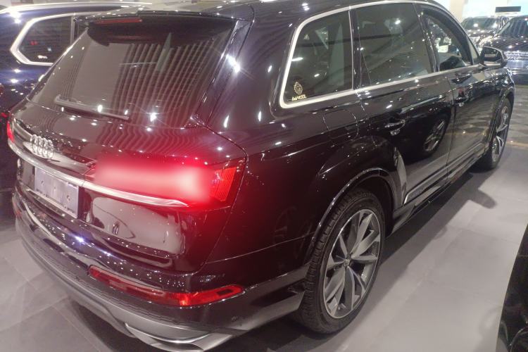 Used Audi Q7 2021 55 TFSI quattro S line Sport model Exterior 5