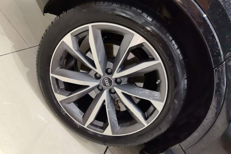 Used Audi Q7 2021 55 TFSI quattro S line Sport model Exterior 5